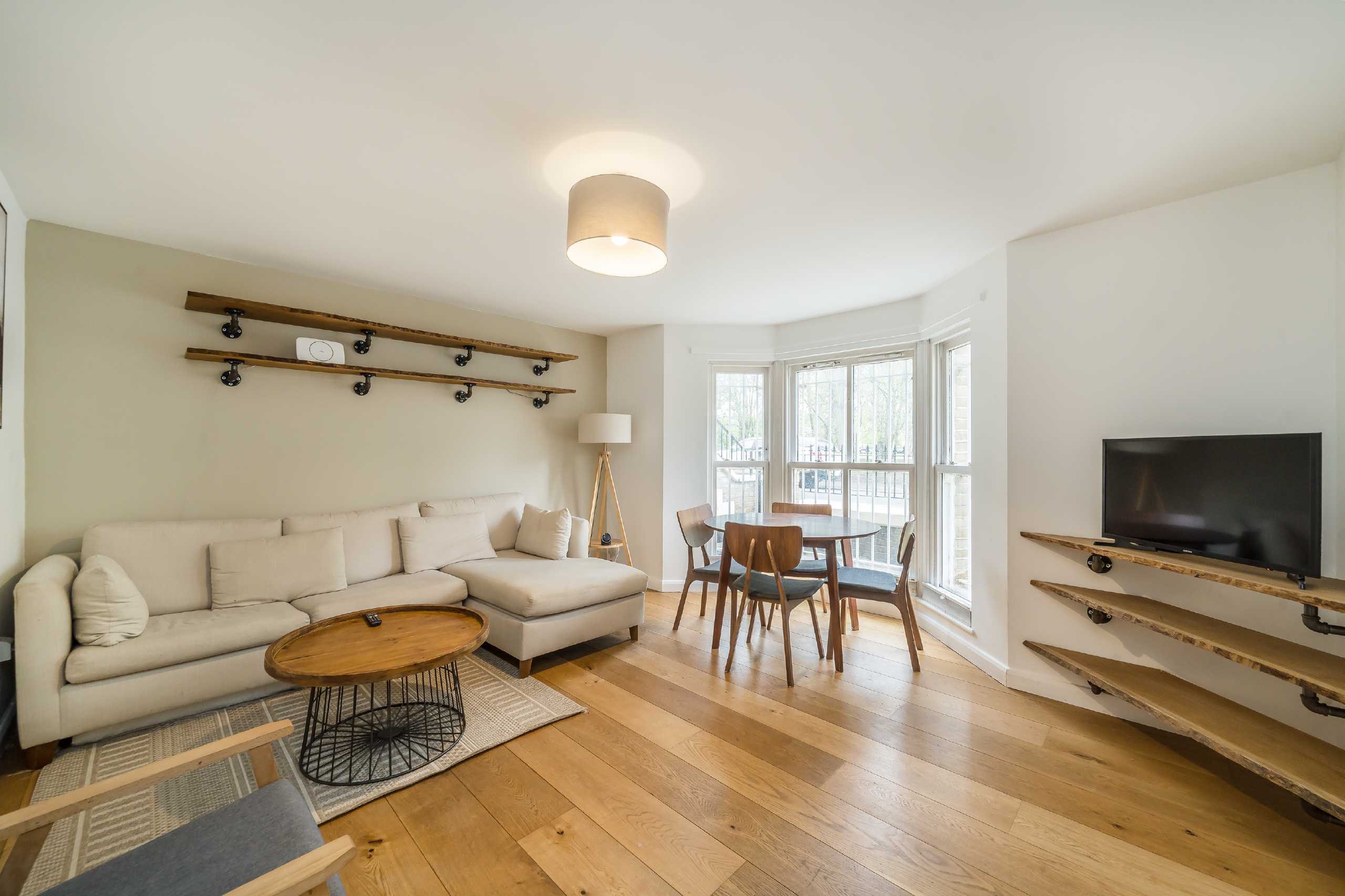 House Villa Road in Greater London