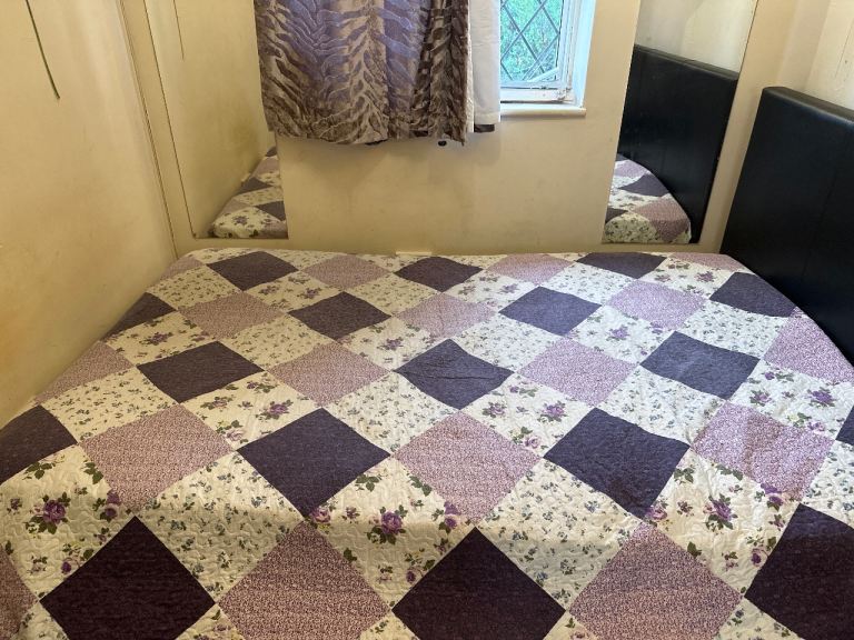 Room Grosvenor Avenue in Greater London