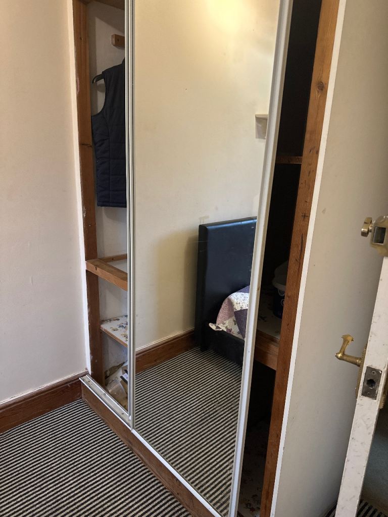 Room Grosvenor Avenue in Greater London