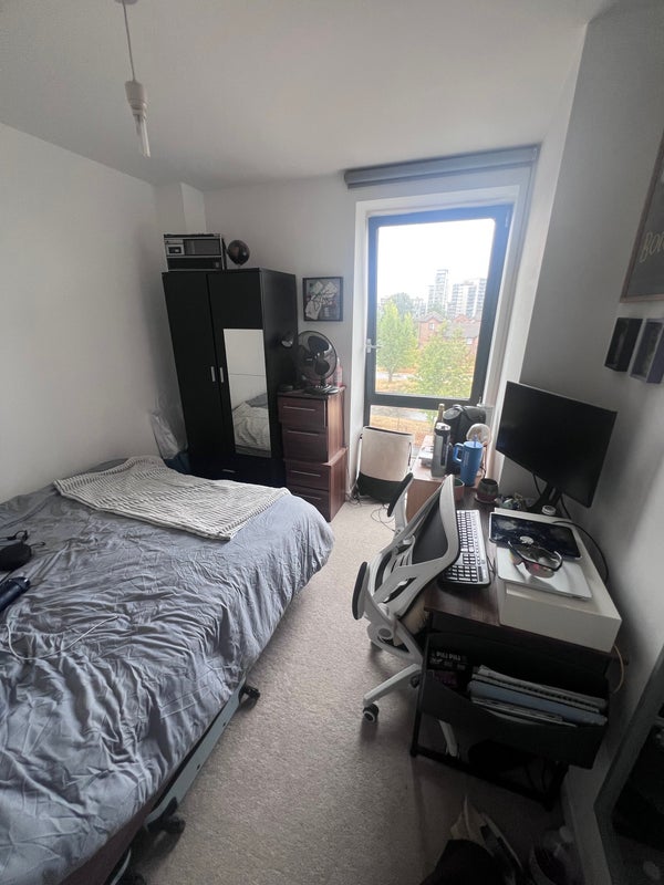Room Lindfield Street in Greater London