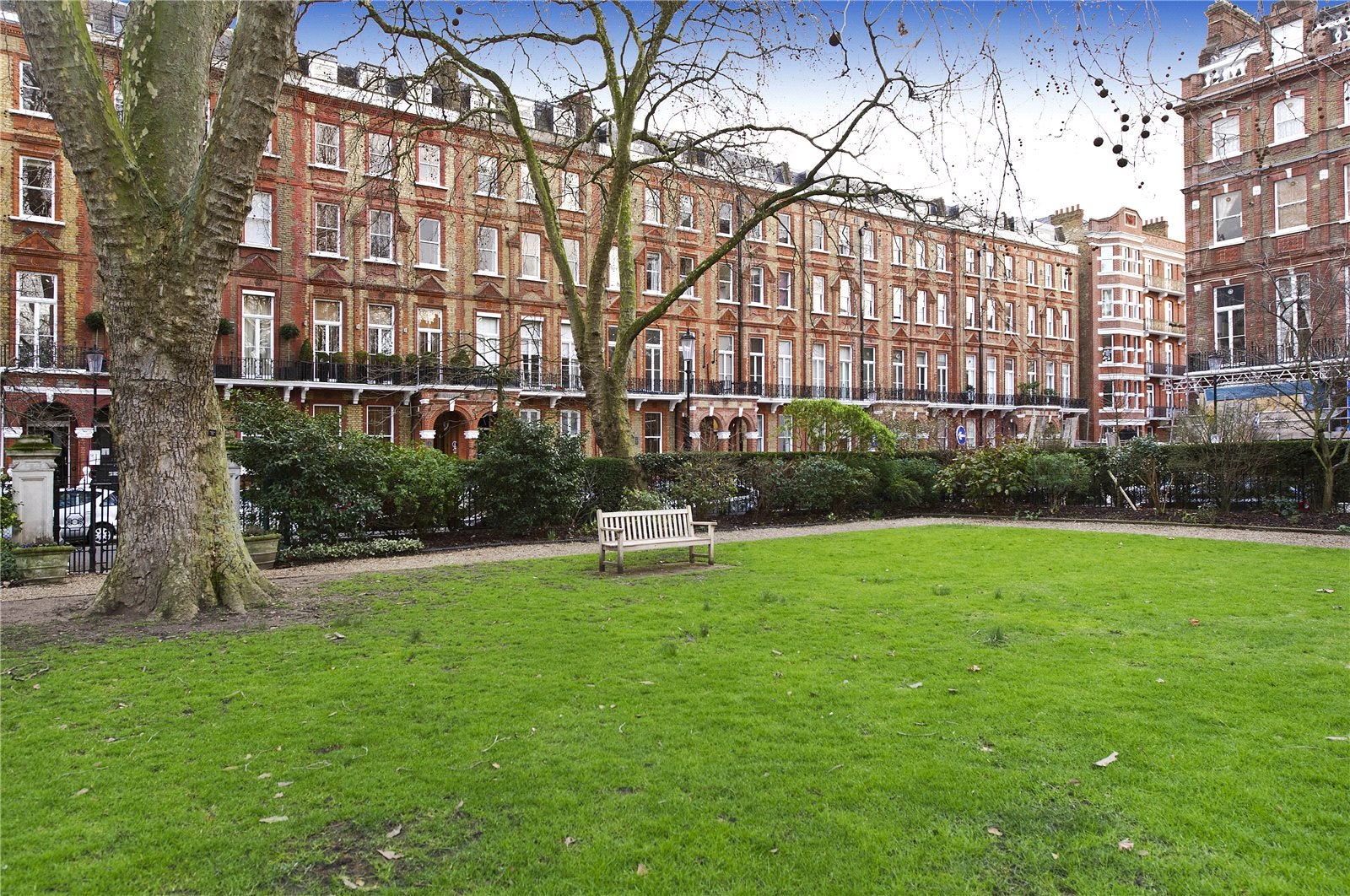 Flat Nevern Square in Greater London