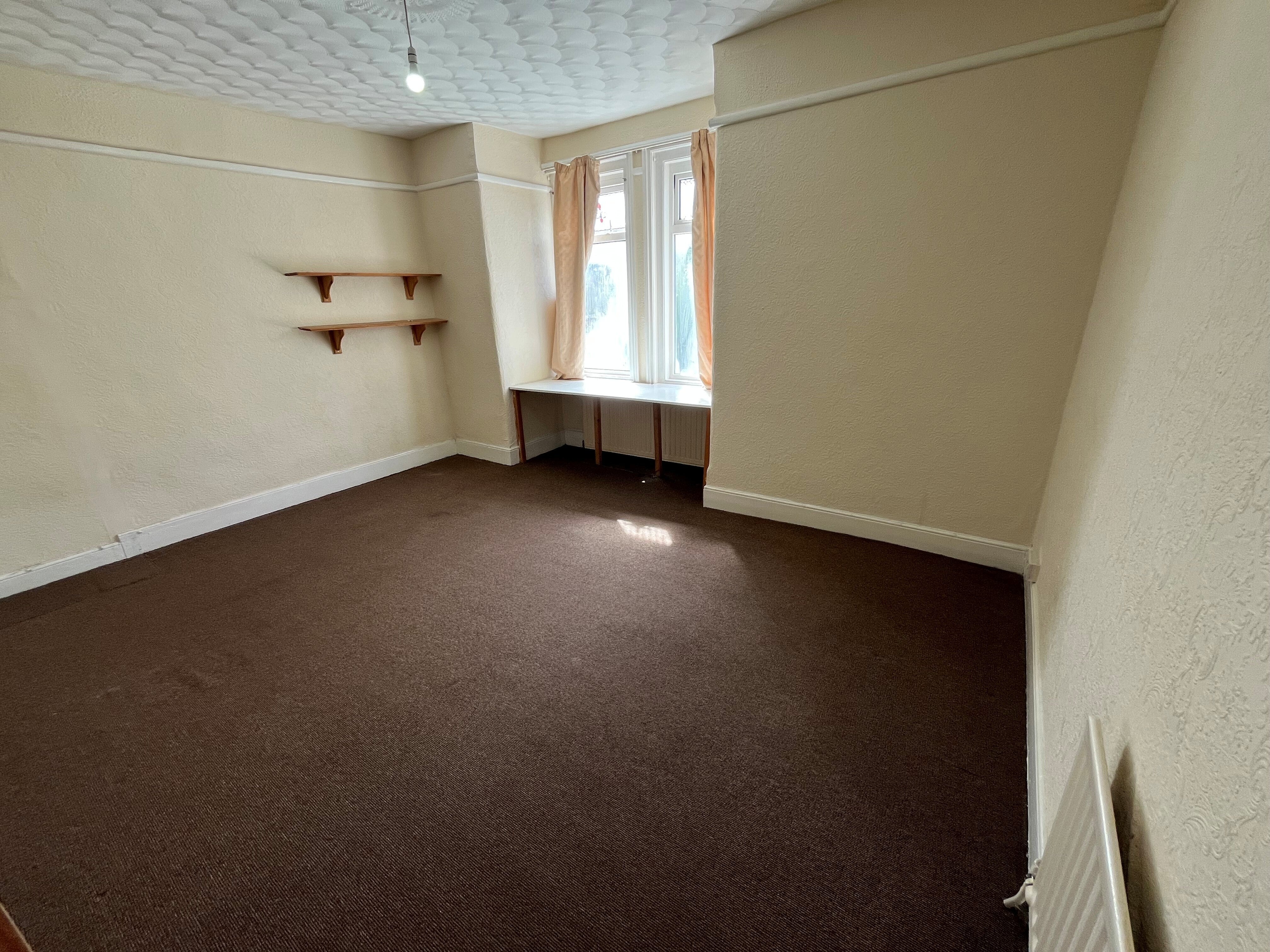 Flat Livingstone Road in Southampton