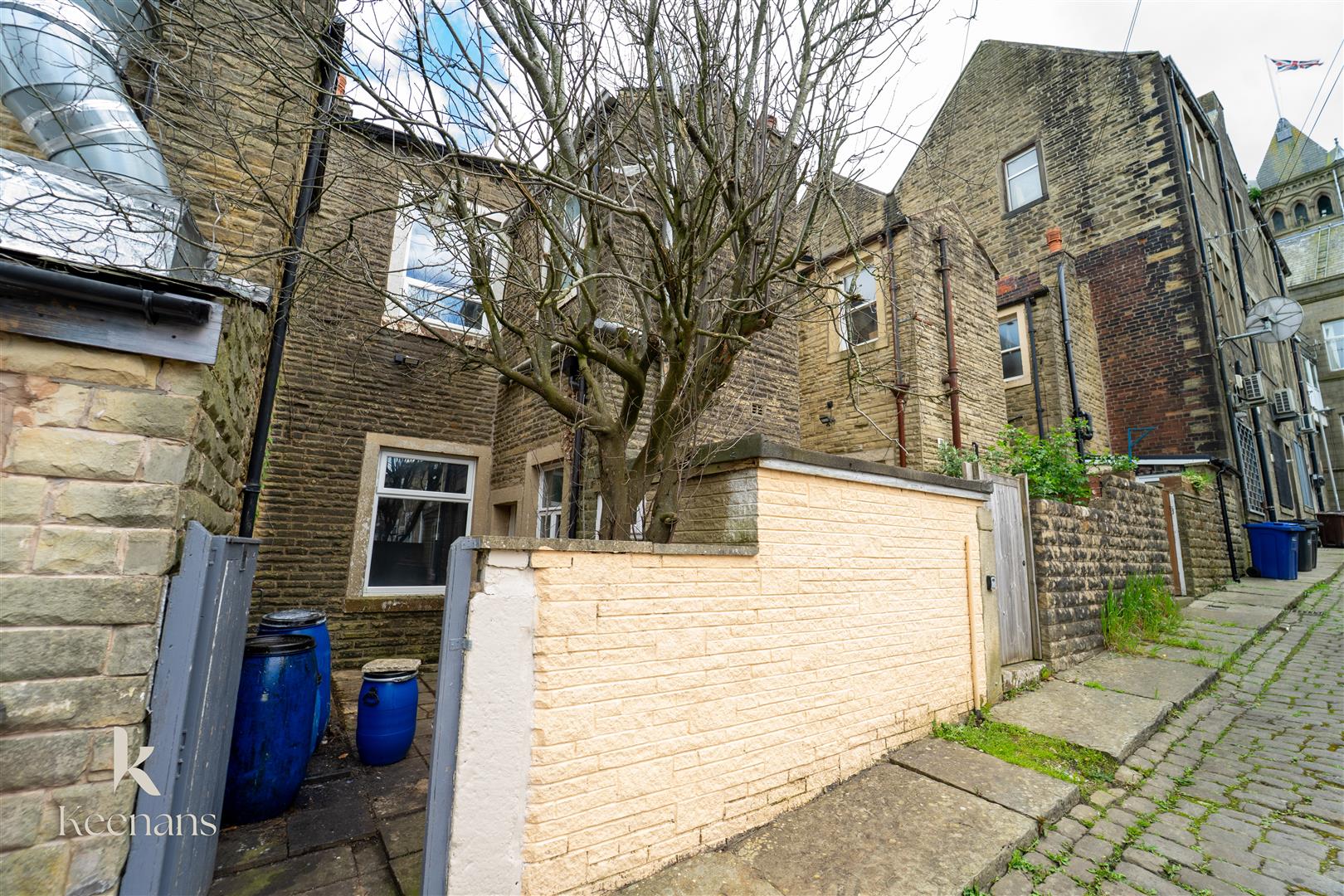 House Bond Street in Borough of Pendle