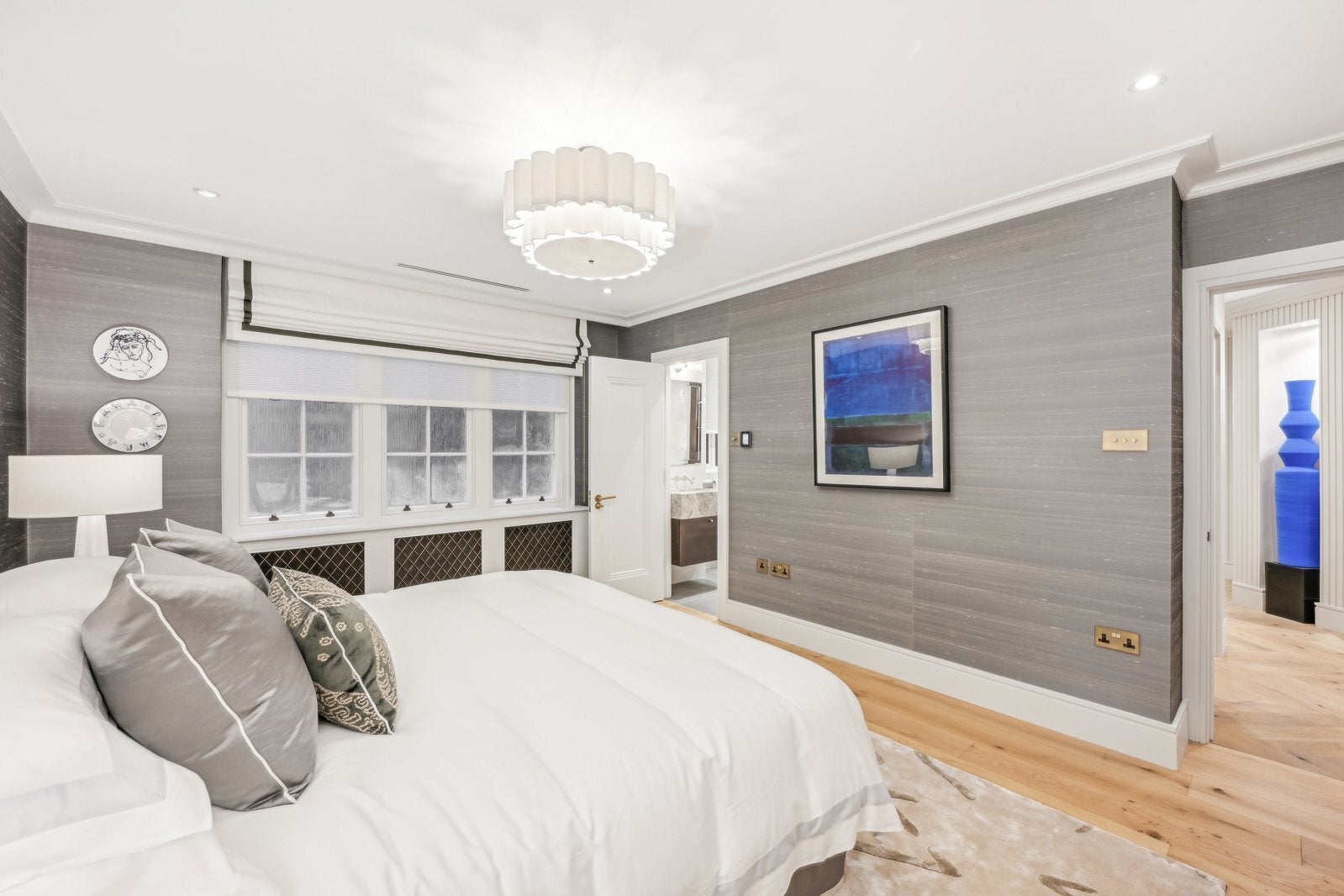Flat Upper Grosvenor Street in City of Westminster