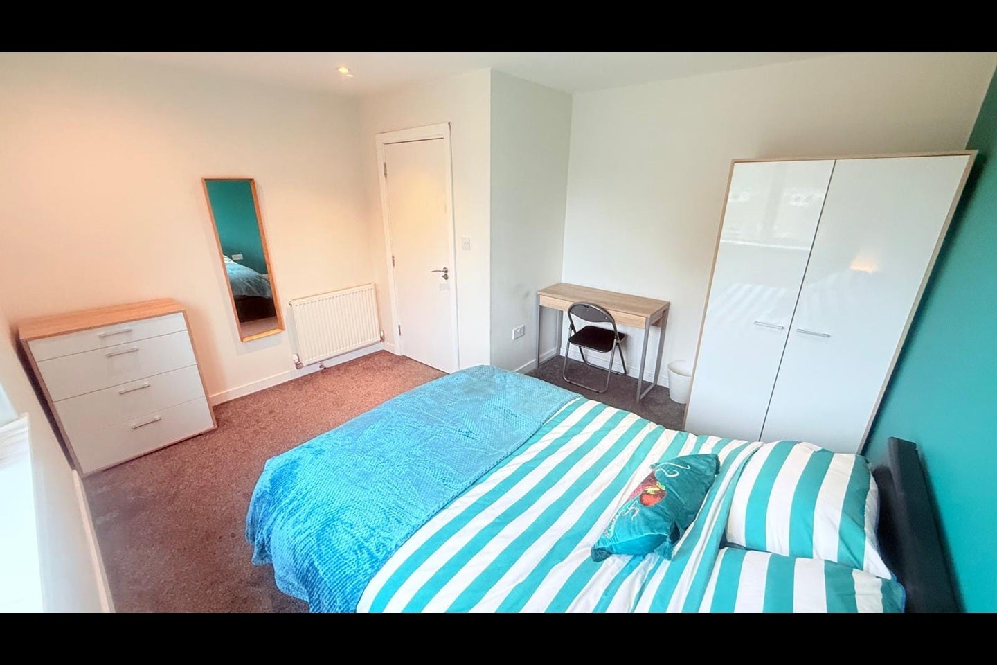 Room Watergall in Peterborough