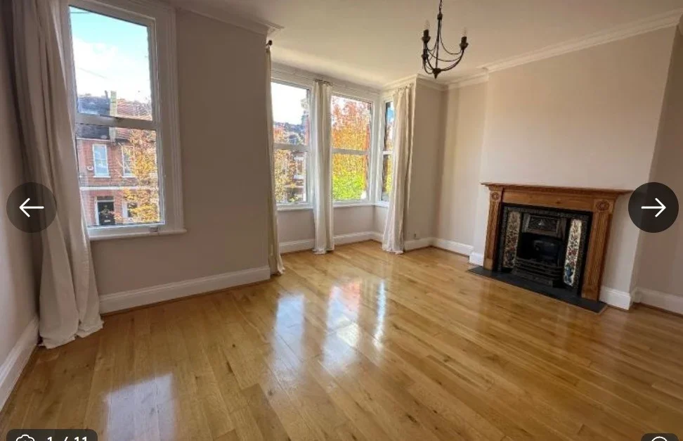 Flat Pullman Place in Greater London