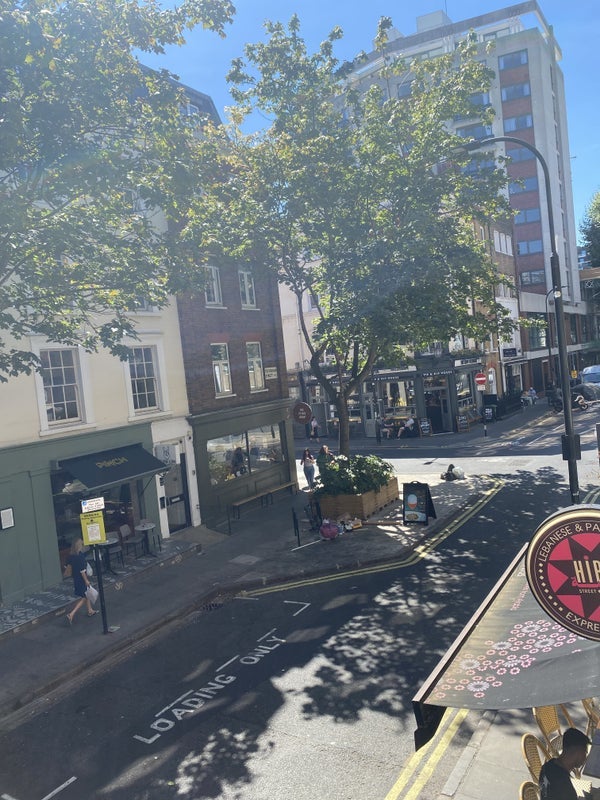 Flat Tottenham Street in Greater London