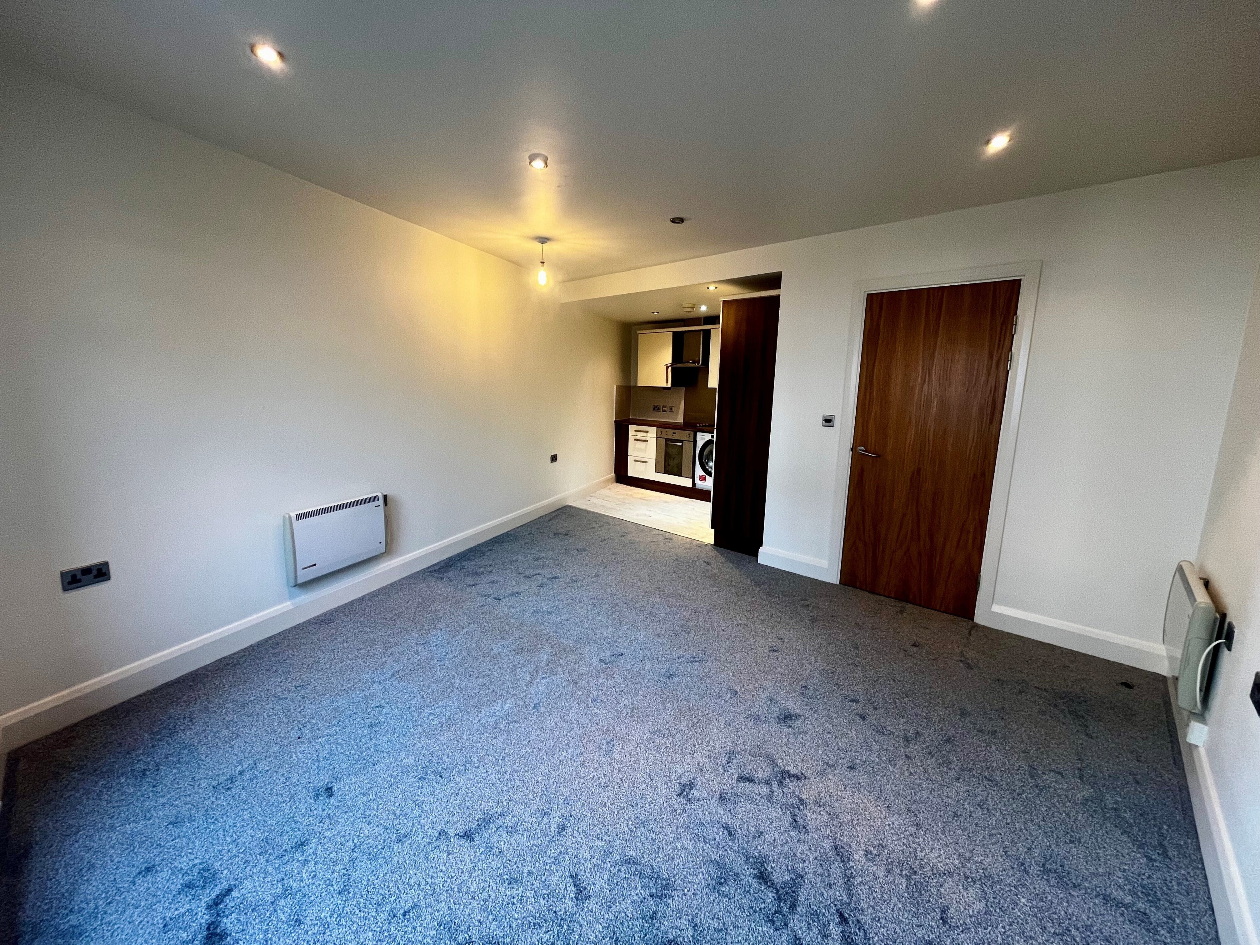 Flat Chatsworth Road in Chesterfield