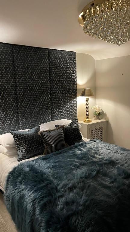 Room Capitol Close in Leeds