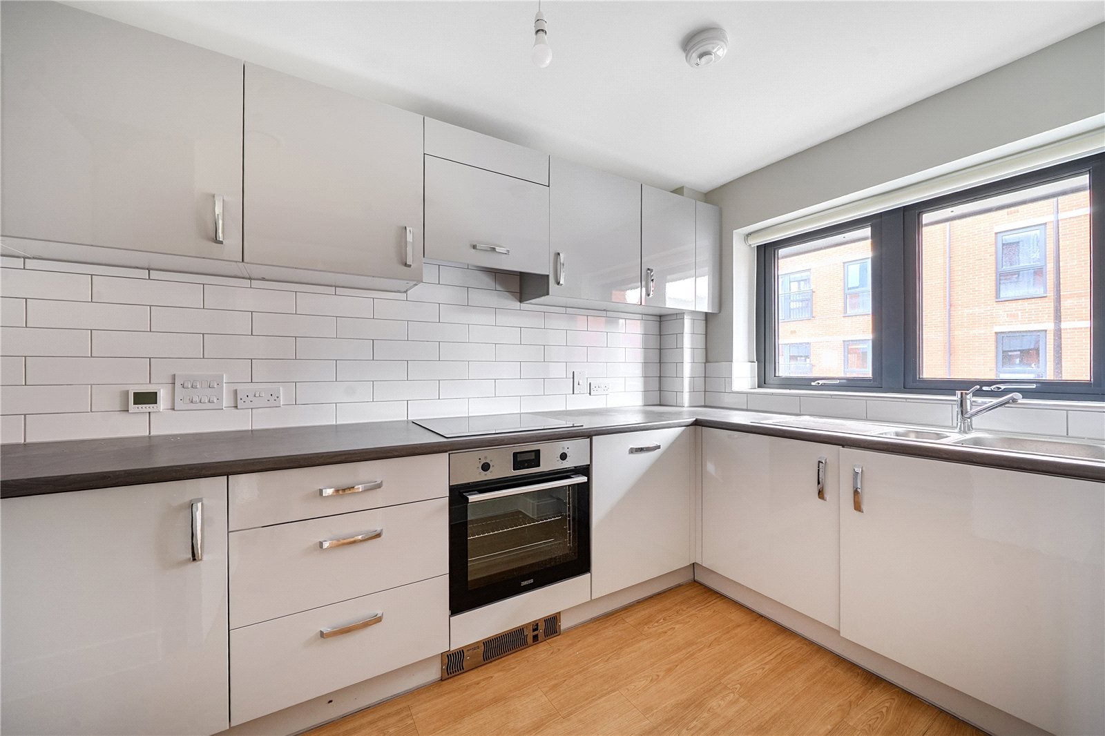 Flat Highfield Avenue in Newbury