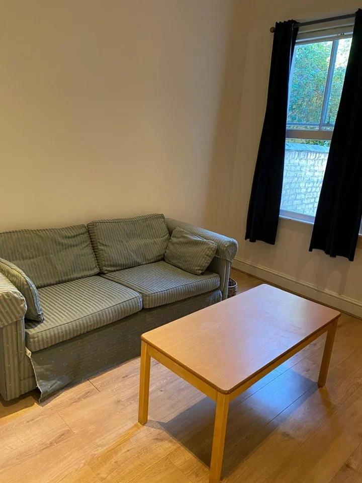 Room Gilstead Road in Greater London