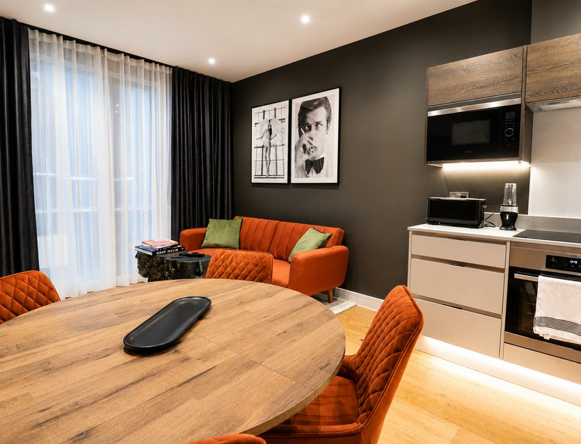 Flat Nobel Drive in Greater London