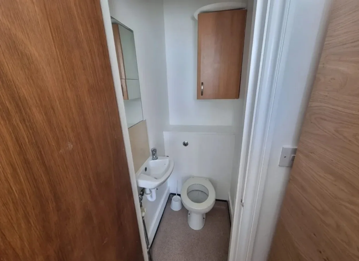 Flat Parkhurst Road in Greater London