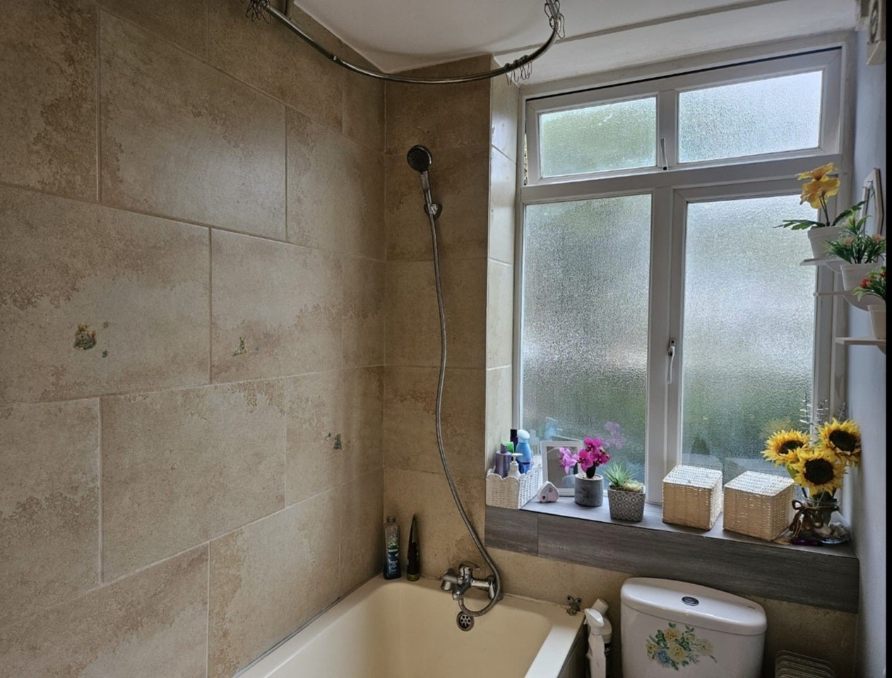 Room Dagnall Park in Greater London