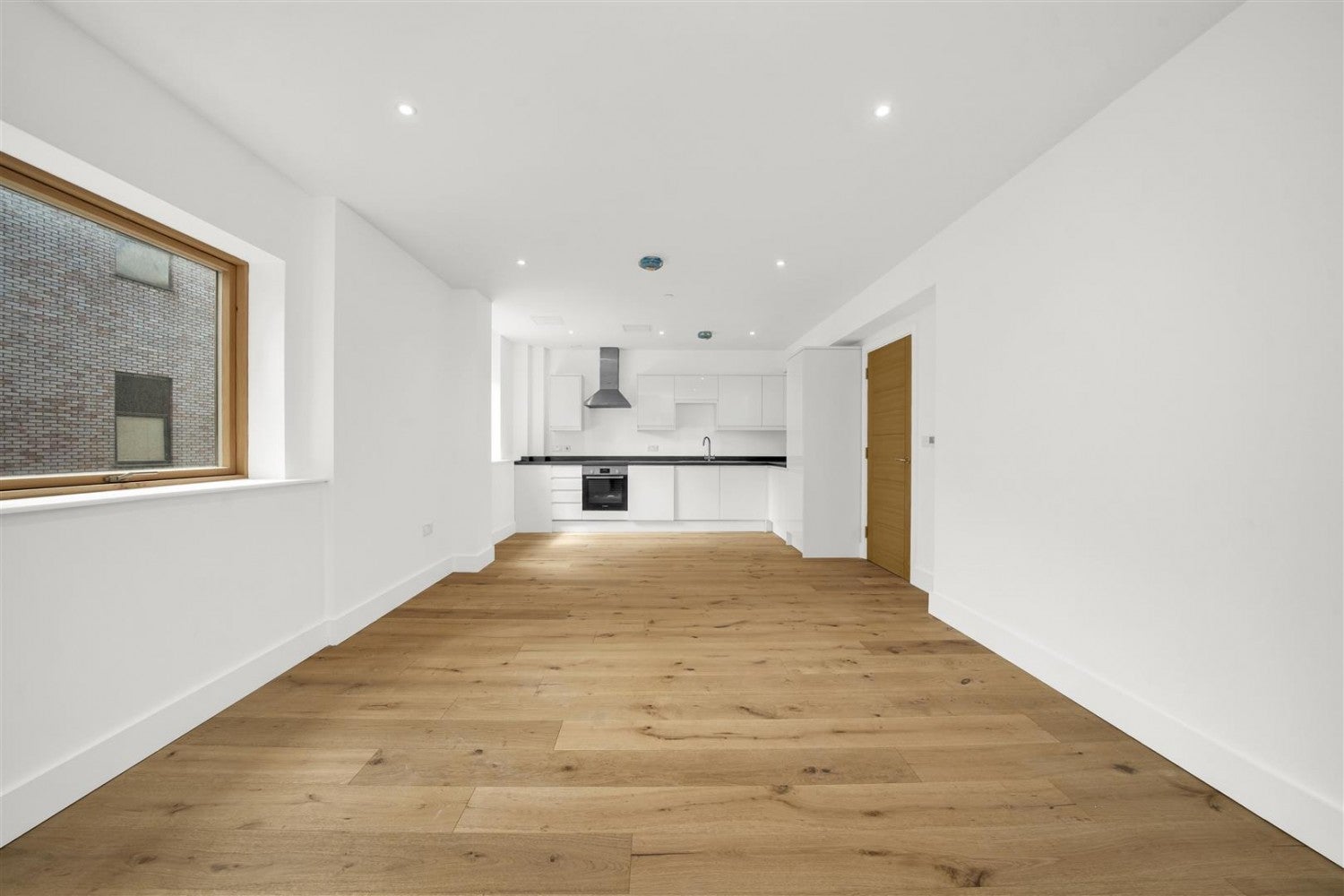Flat Hare Walk in Greater London