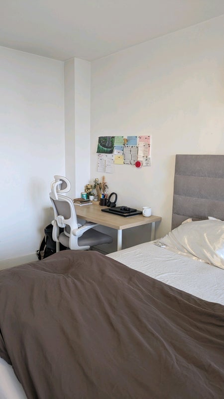 Room Peartree Way in Greater London