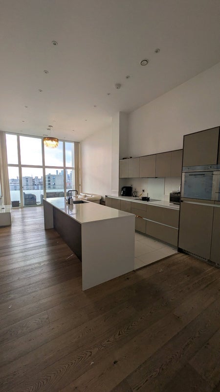 Room Peartree Way in Greater London