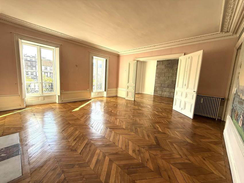 Appartement Place de Jaude à Clermont-Ferrand