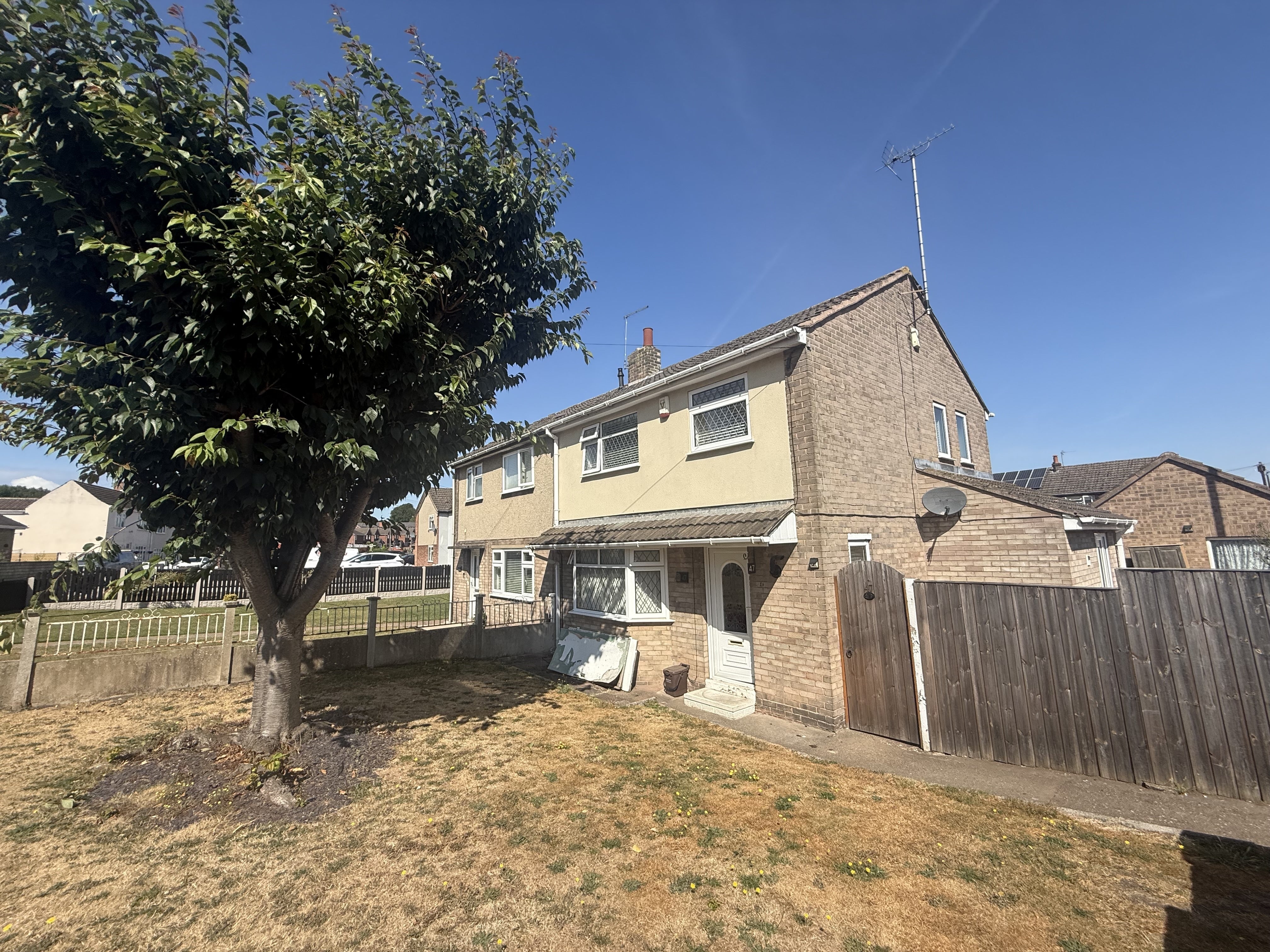 House Market Close in Shirebrook