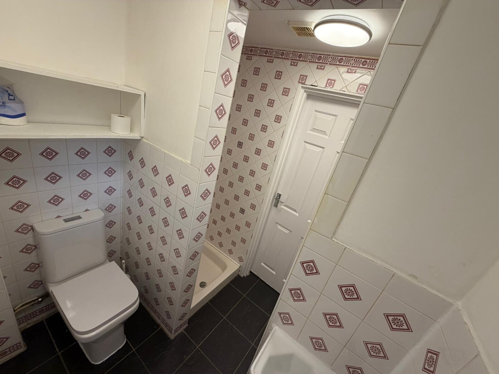 Room Ashfield in Milton Keynes