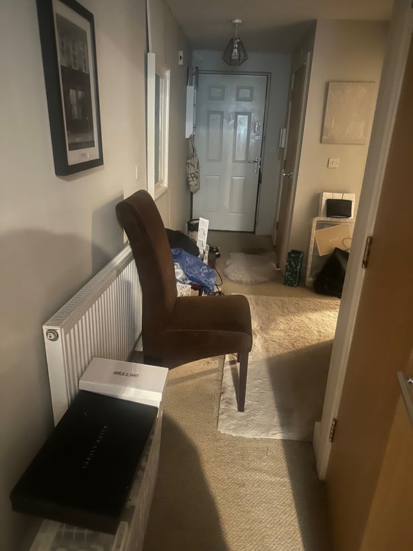 Room Bowen Drive in Greater London