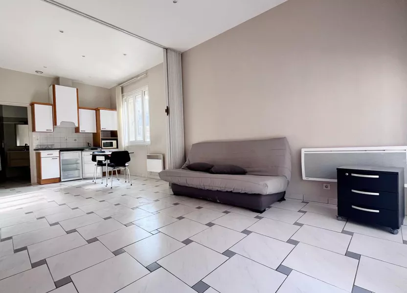 Flat Rue des Patriotes in Saint-Quentin
