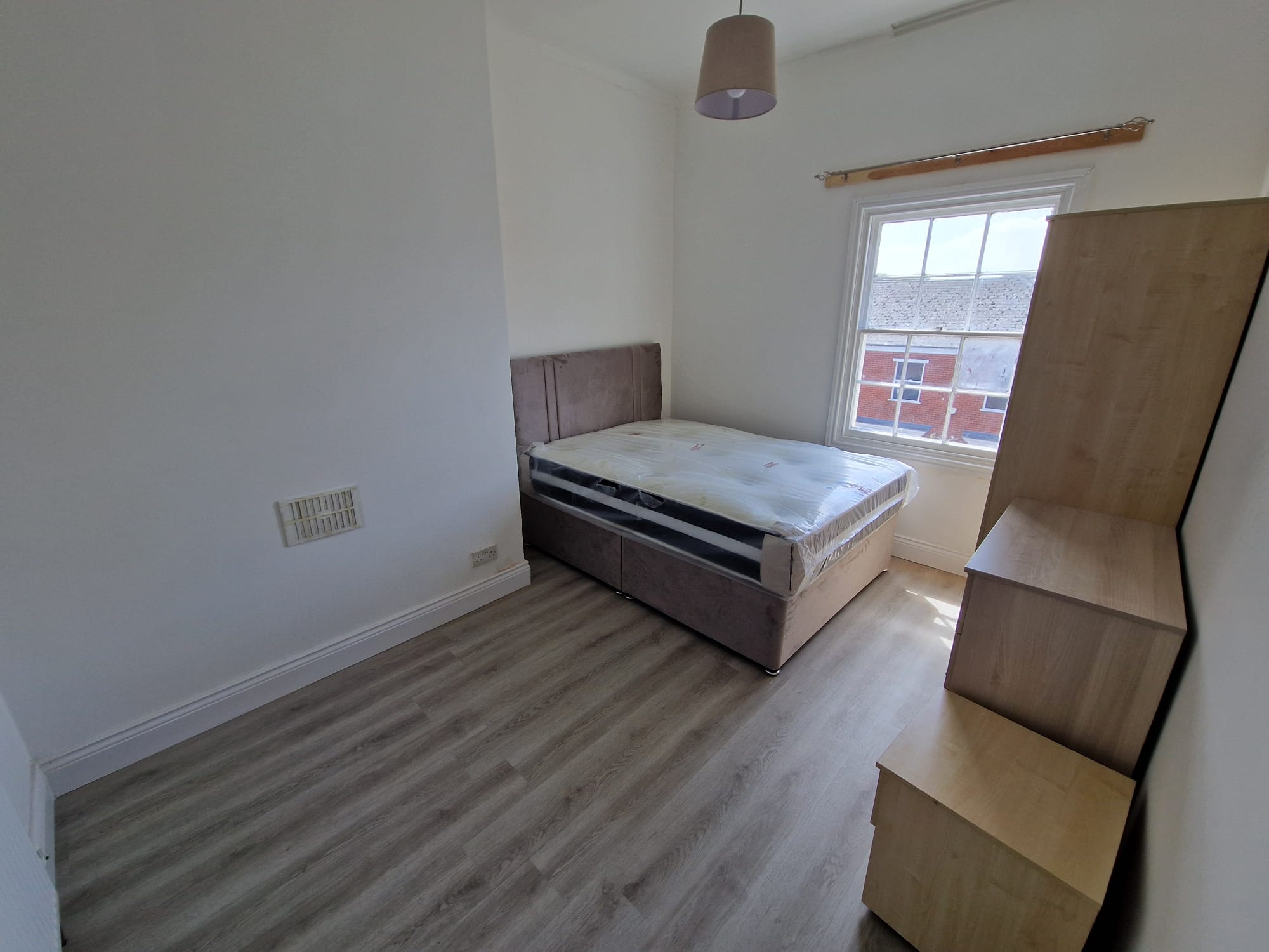 Room Clemens Street in Royal Leamington Spa