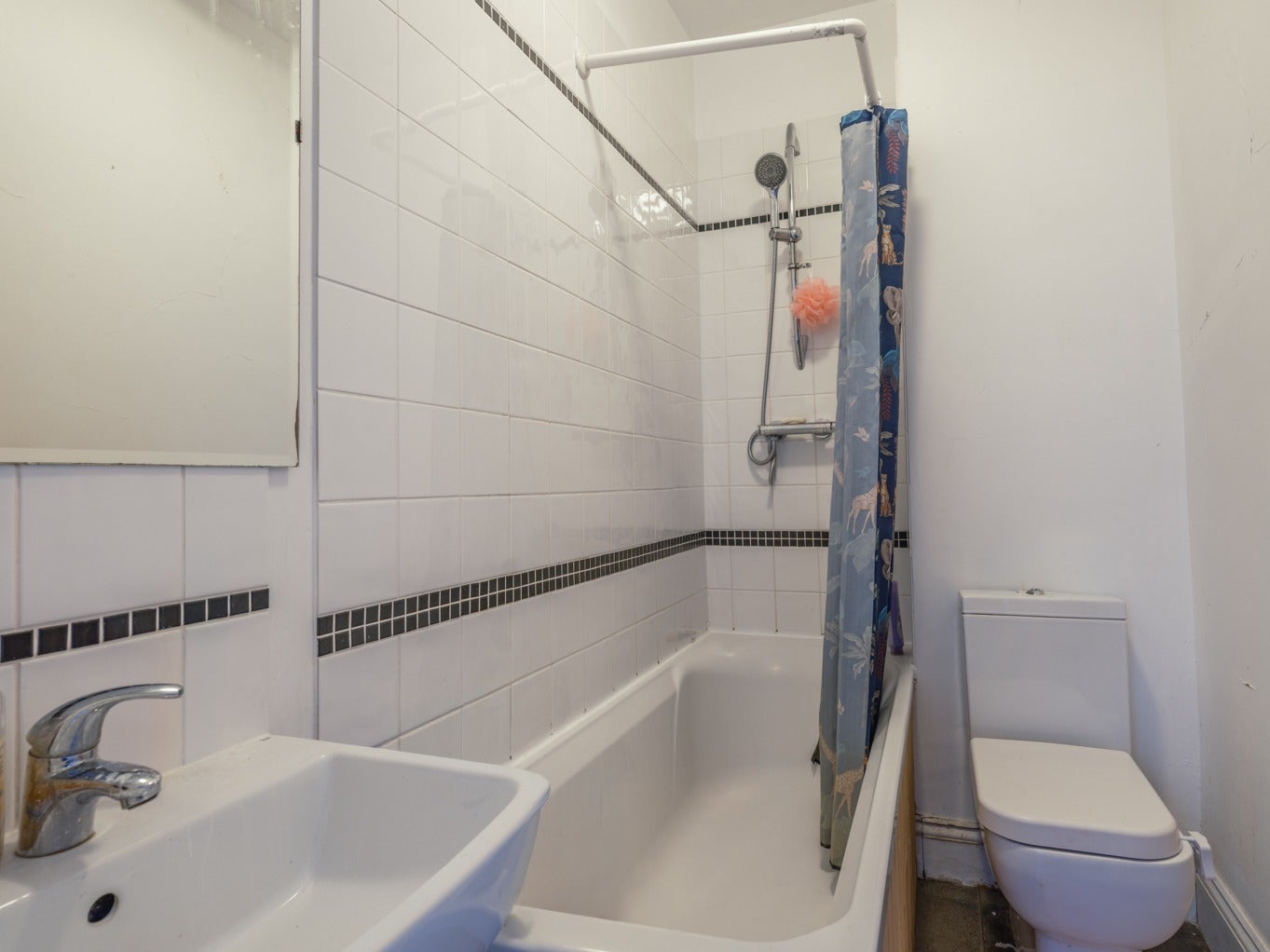 Flat Devonshire Place in Newcastle upon Tyne
