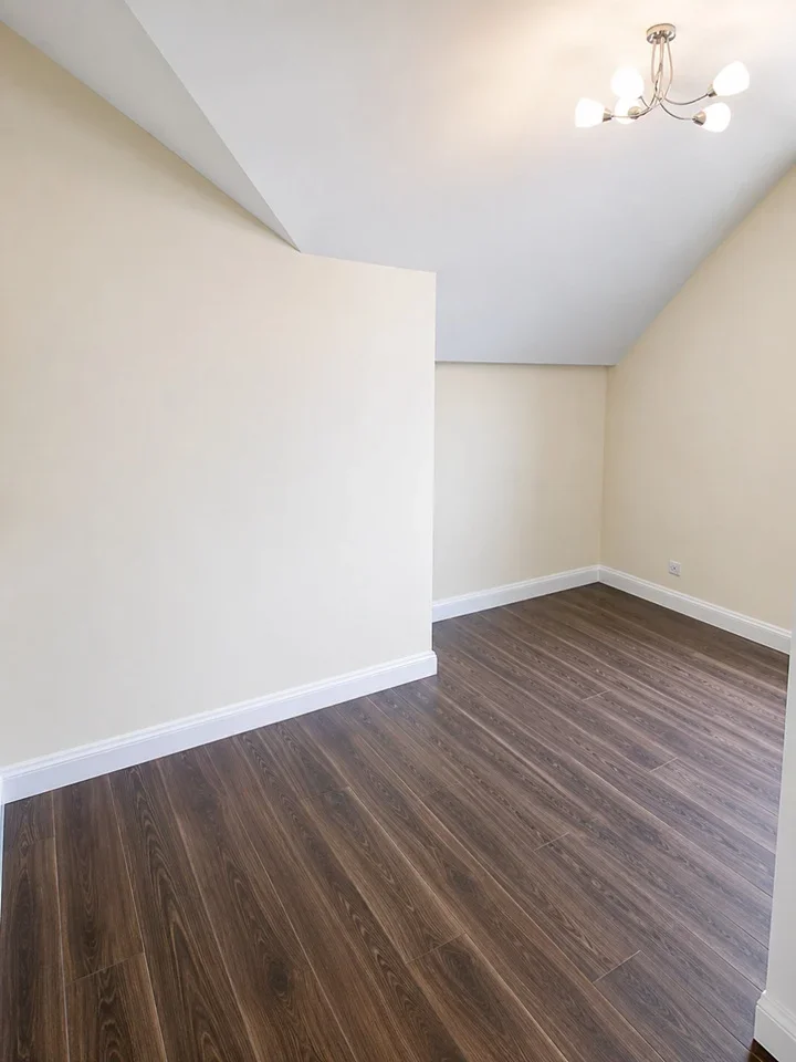 Flat Plashet Grove in Greater London