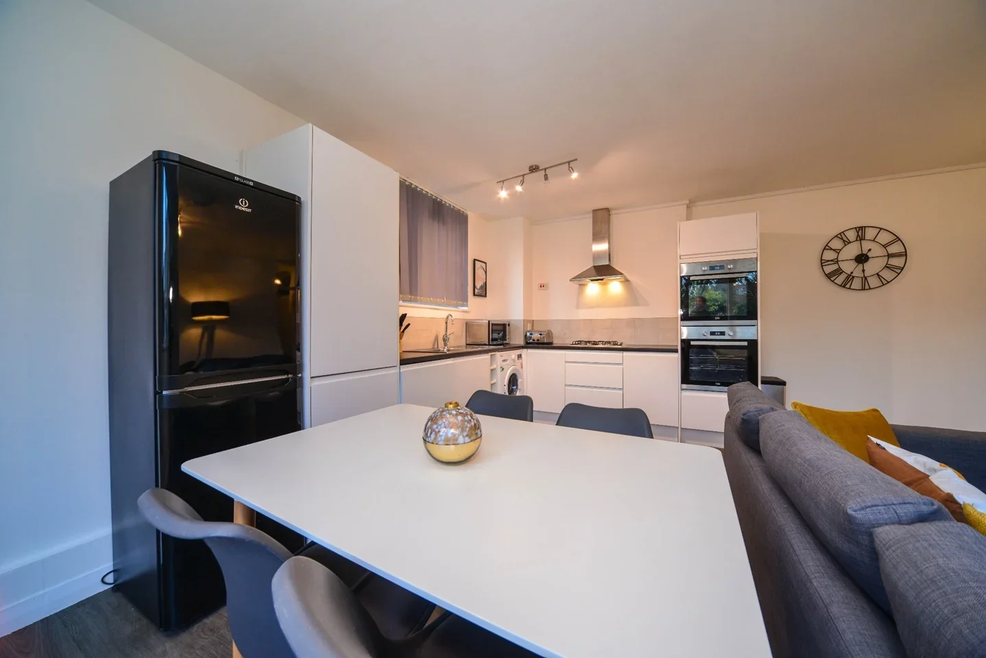 Flat Priory Road in Greater London