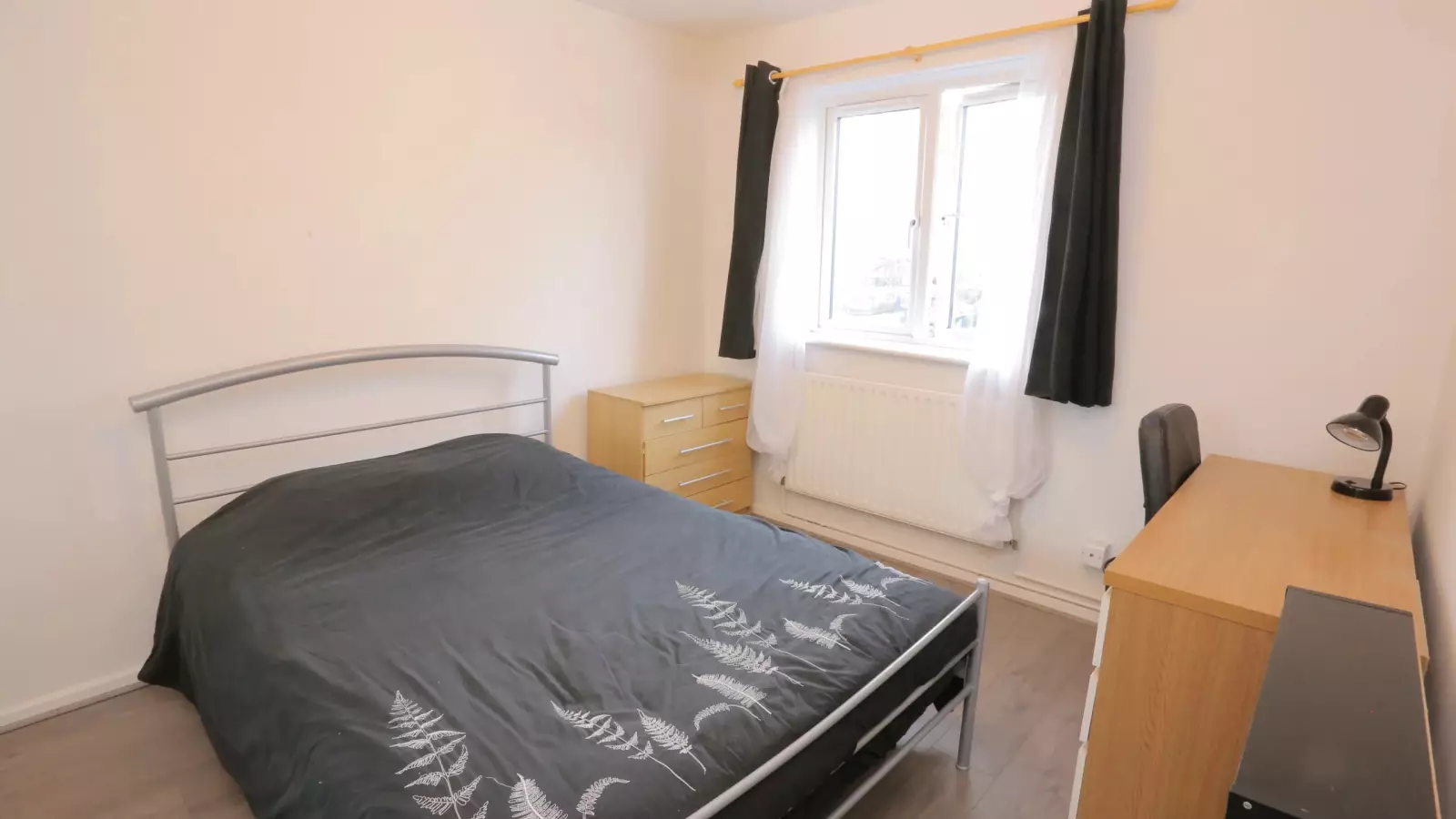Room Beaumont Square in Greater London