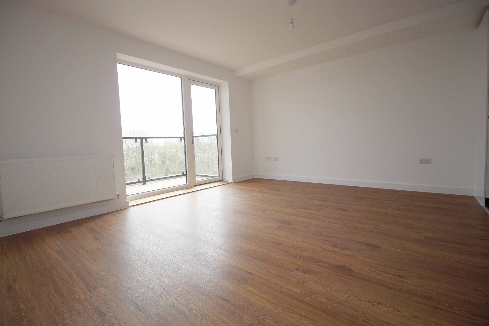 Flat Huntingdon Drive in London