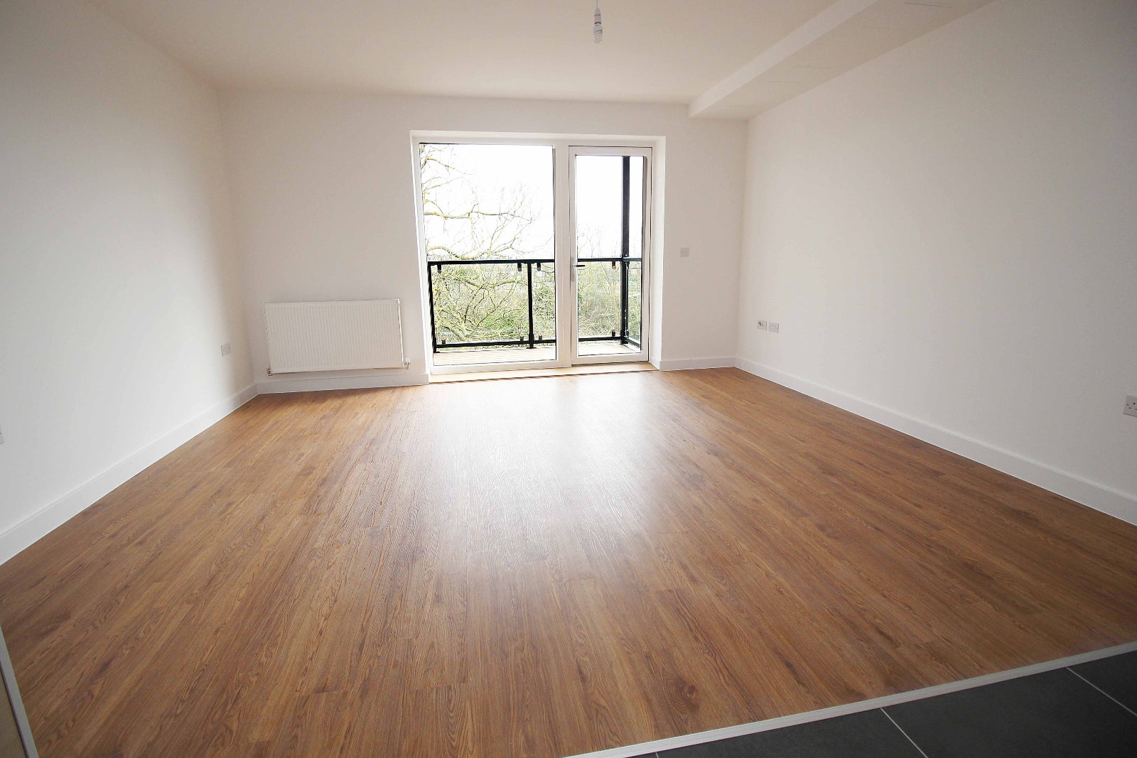 Flat Huntingdon Drive in London