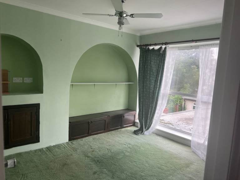 House Rydal Crescent in Greater London