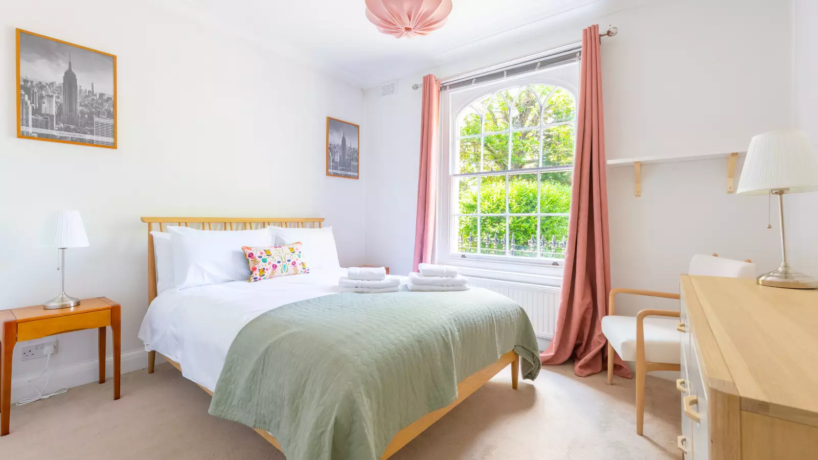 Flat Canonbury Road in Greater London