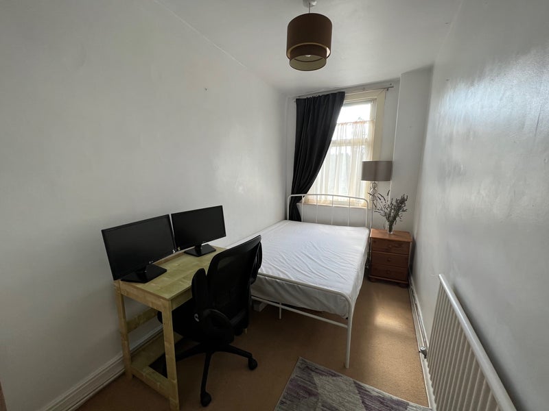 Room Marlow Road in Leicester