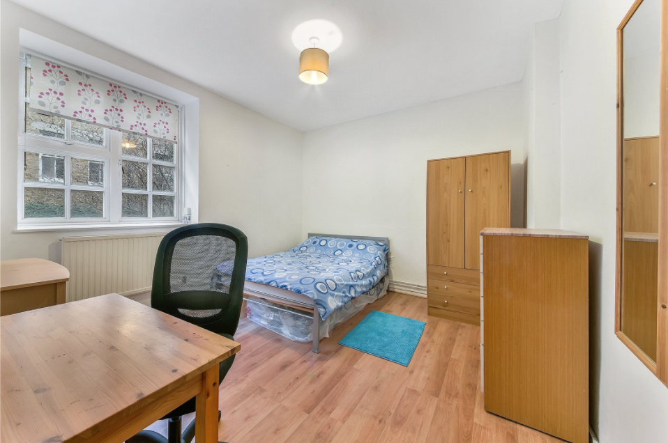 Flat Argyle Walk in Greater London