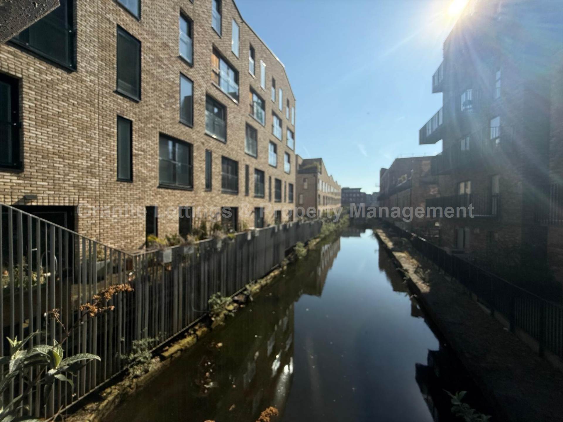 Flat Spindle Mews in Manchester