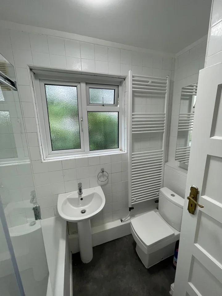 Room Ethelbert Road in Greater London