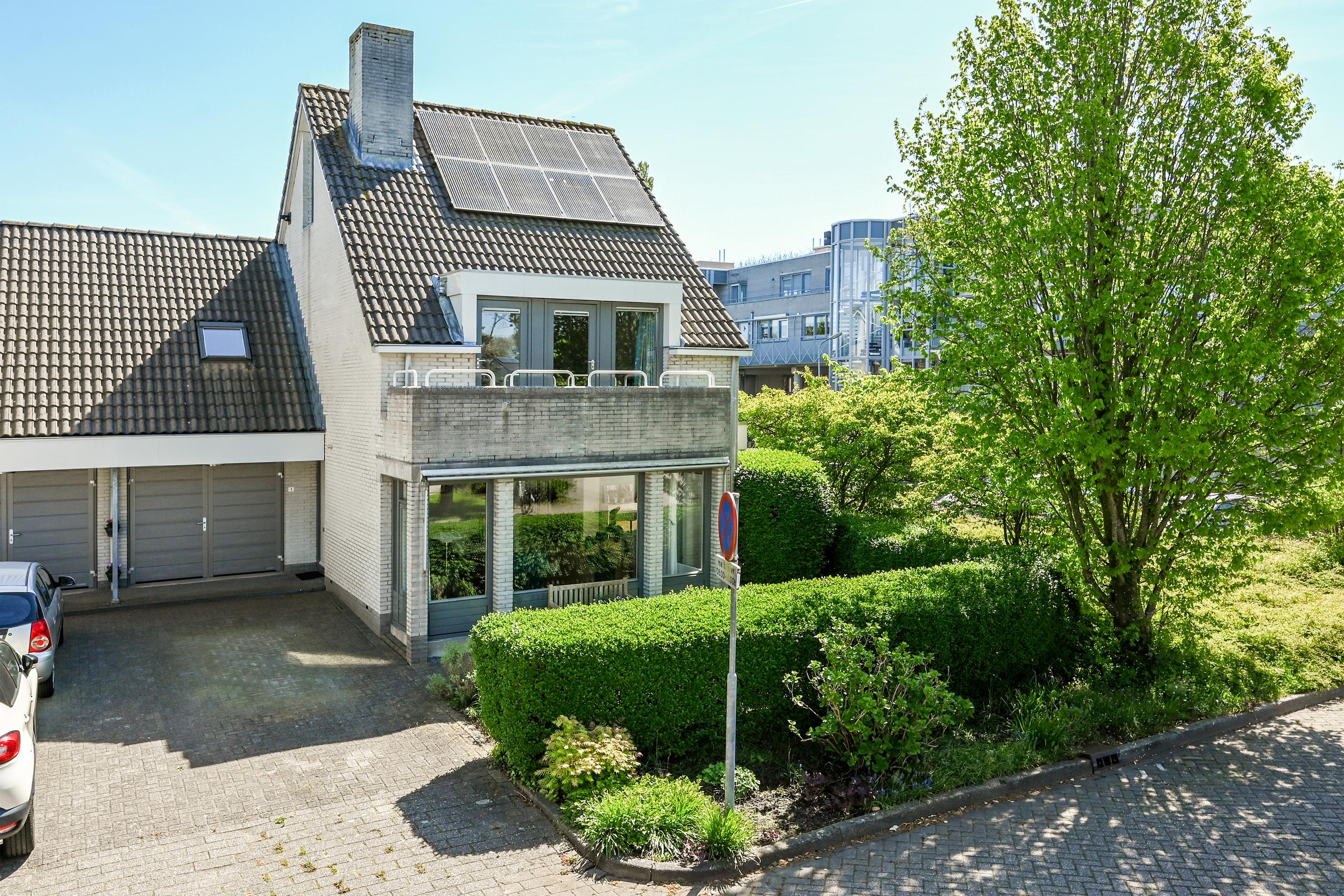 Huis Eems 1 in Uithoorn