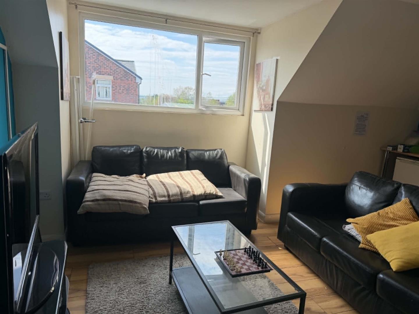 Room Westgate Road in Newcastle upon Tyne