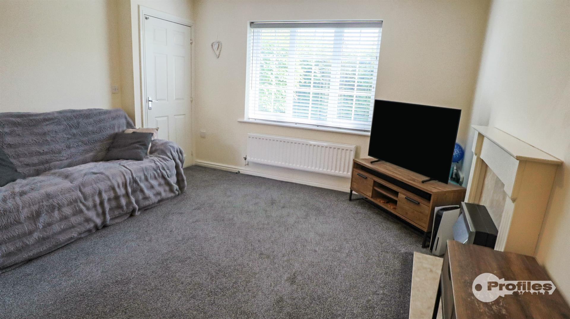 House Shoesmith Close in Hinckley and Bosworth