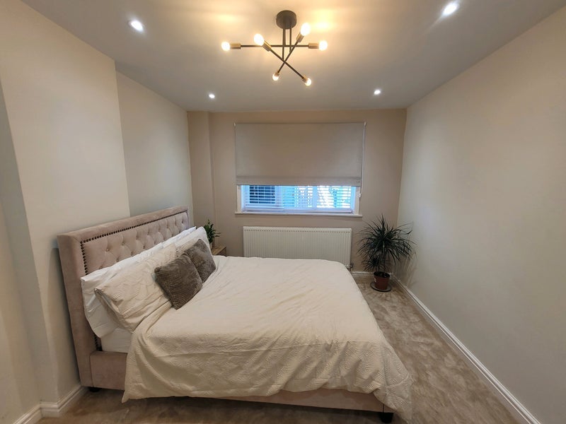 Room Haldon Road in Manchester