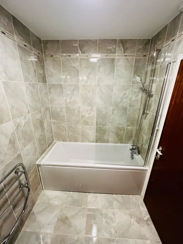 Room Leeward Gardens in Greater London