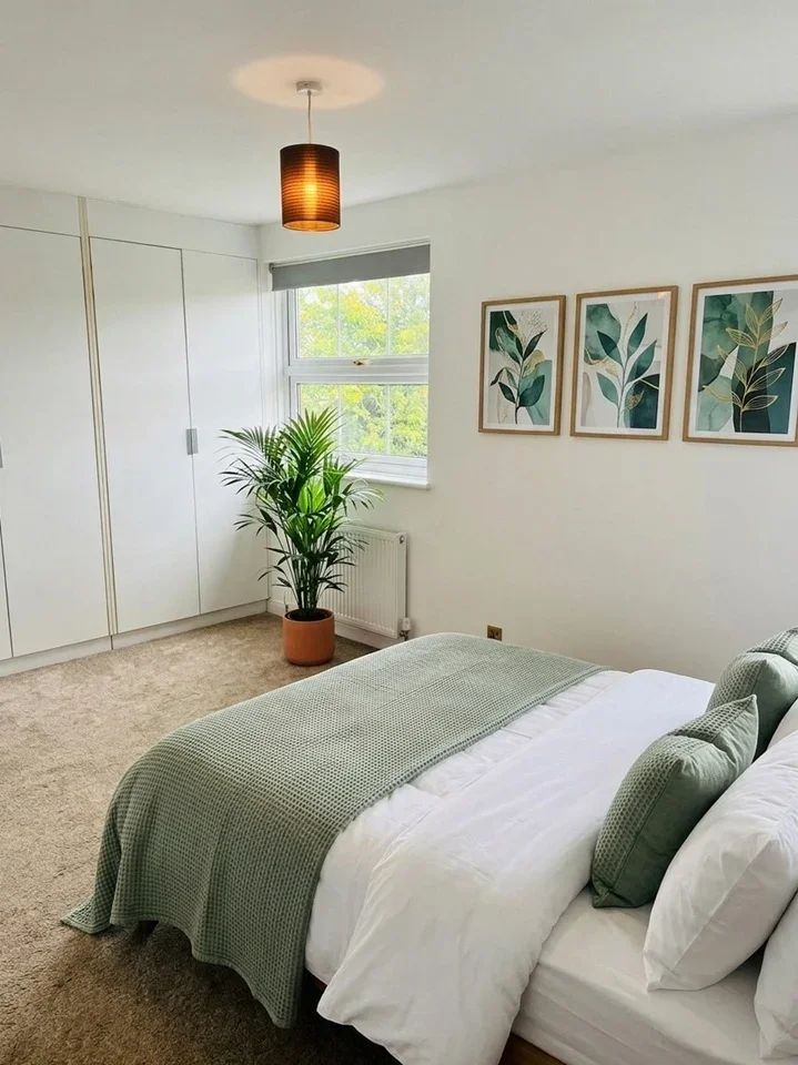 Room Leeward Gardens in Greater London