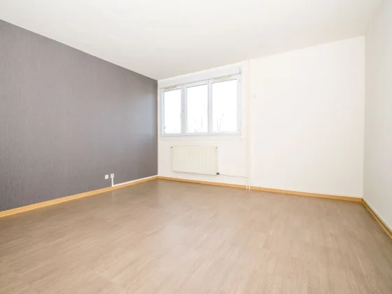 Flat Rue Jacques Prévert in Le Creusot