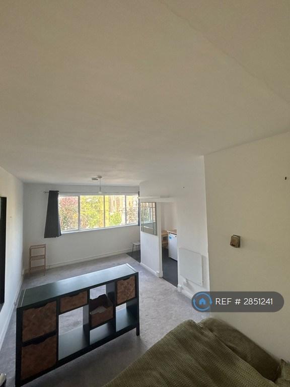 Flat Haverstock Hill in Greater London