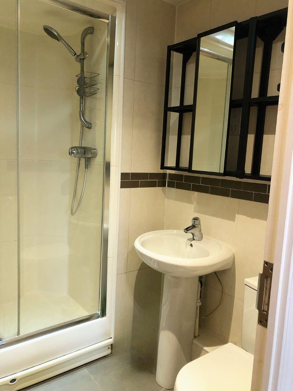 Room Lambert's Road in Greater London