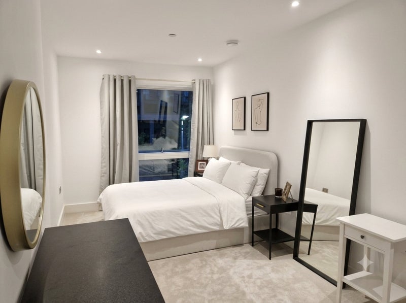 Room Danvers Avenue in Greater London