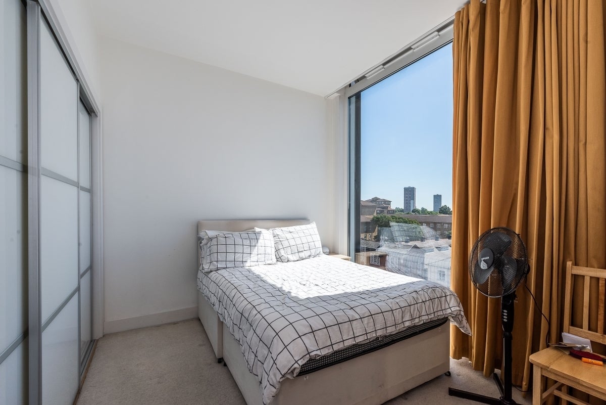 Flat Belmore Street in Greater London